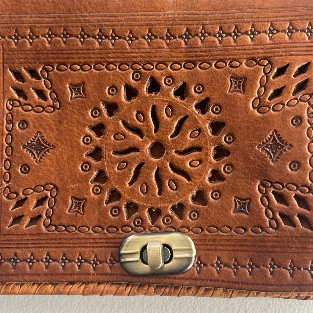 Handcrafted Leather Adjustable Shoulder Bag Tooled Floral Patterns - Picture 14 of 14